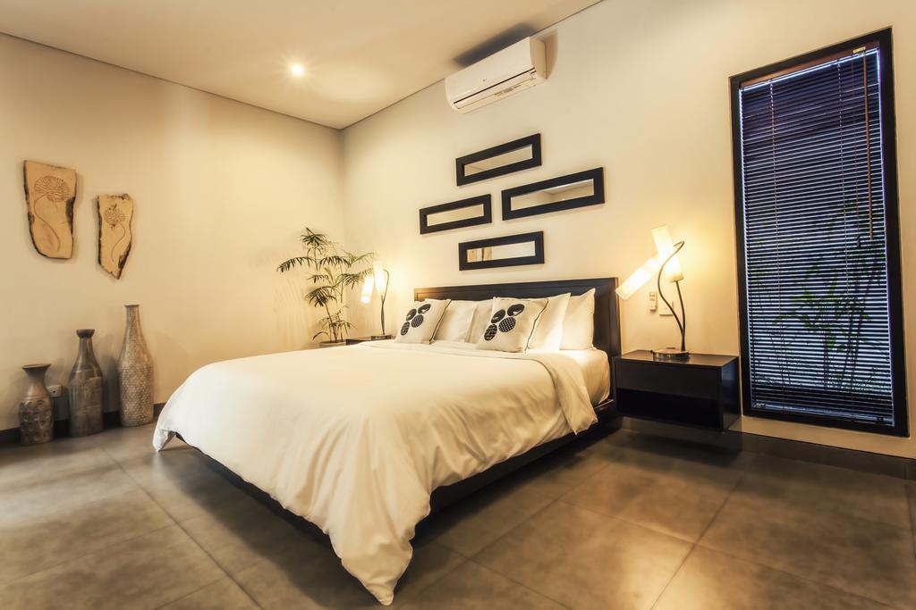 Villa Lamunan Seminyak Rum bild