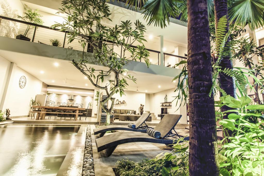 Villa Lamunan Seminyak Rum bild