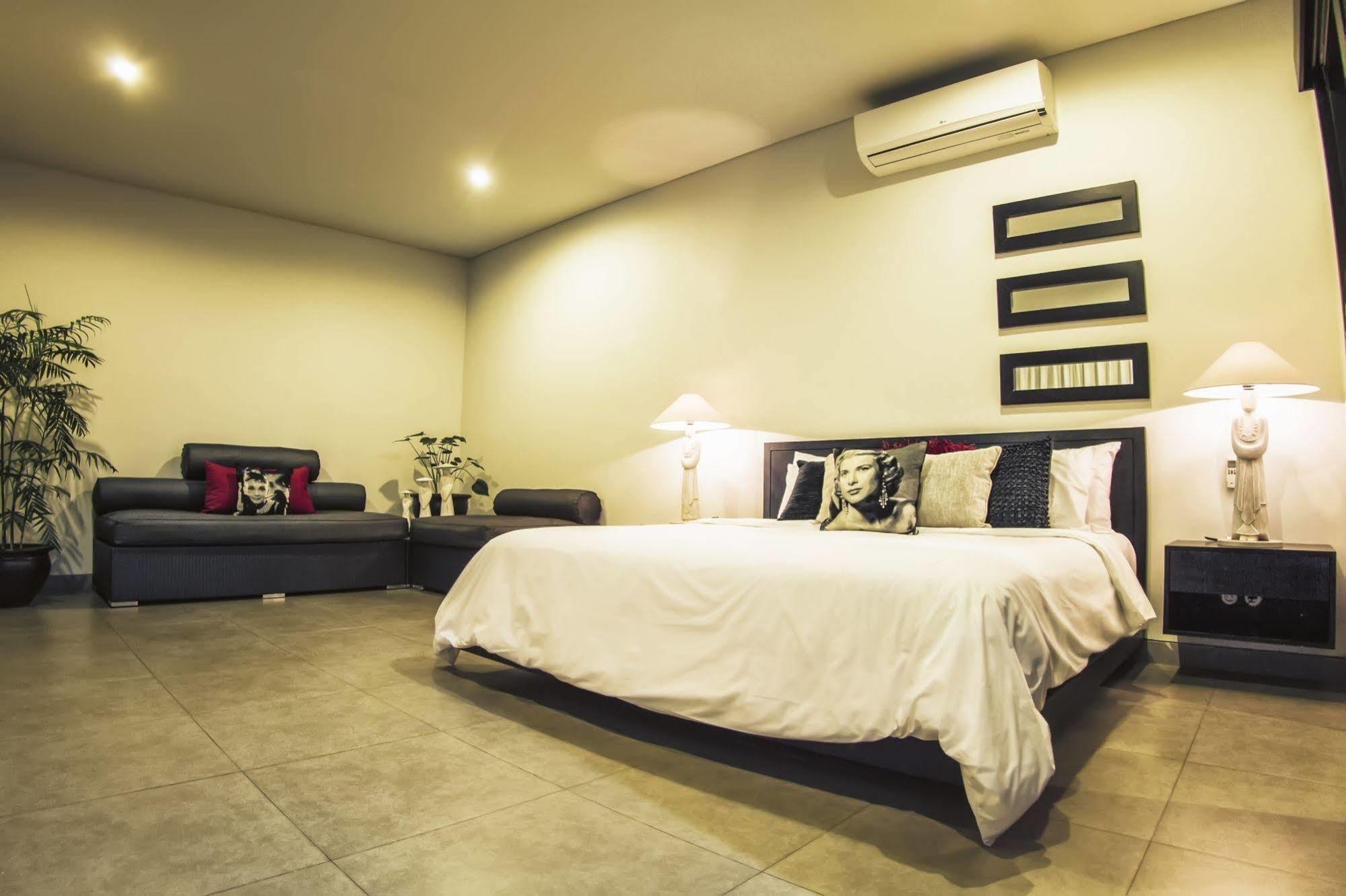 Villa Lamunan Seminyak Exteriör bild